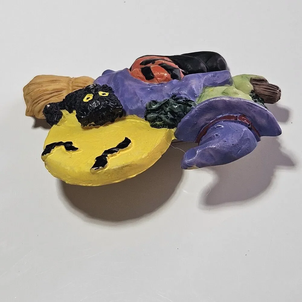 Vntg Halloween Witch On A Broom With A Black Cat Brooch